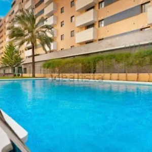 Buena Locacion Estacion Maria Zambrano Cerca De La Playa Y Centrico Málaga